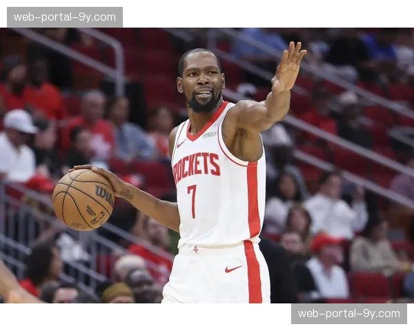 公牛战胜马刺,速报指出两队篮板球争夺方式体现不同年代篮球风格烙印 公牛战胜马刺,速报指出两队篮板球争夺方式体现不同年代篮球风格烙印